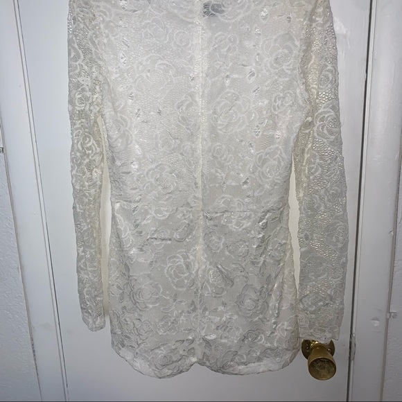 Lace romper - Picture 2 of 3